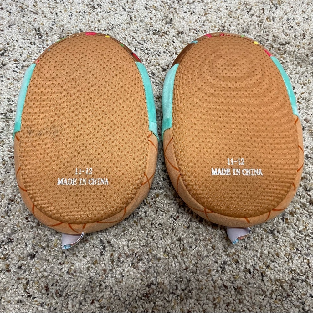 Squishmallows ice cream slippers 11-12 girls boys plush slip on - Picture 3 of 6